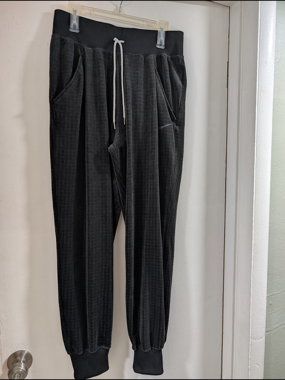 Nike Black Ribbed Cuffed Jogger Pants with Drawstring